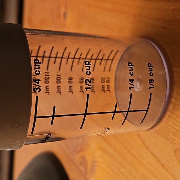 Pampered Chef storage container - Picture 4 of 5